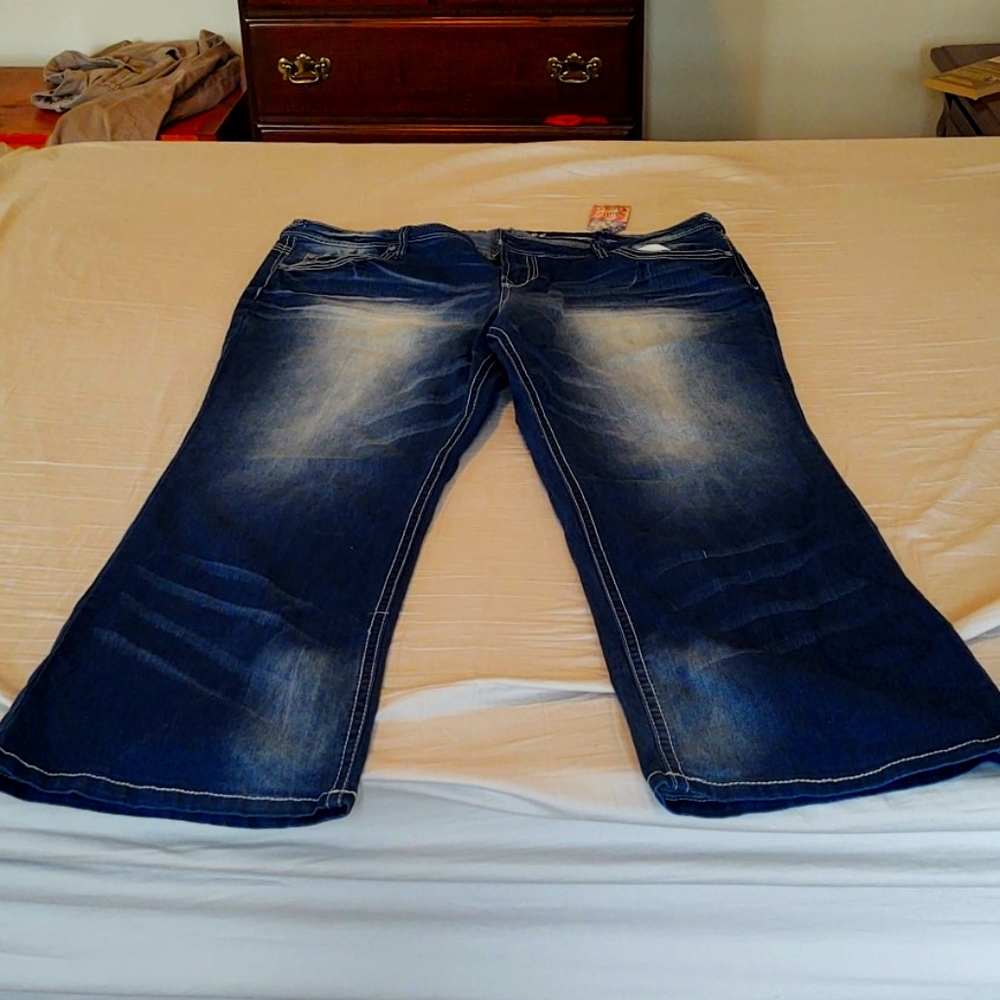 NWT Legendary Bootcut Jeans